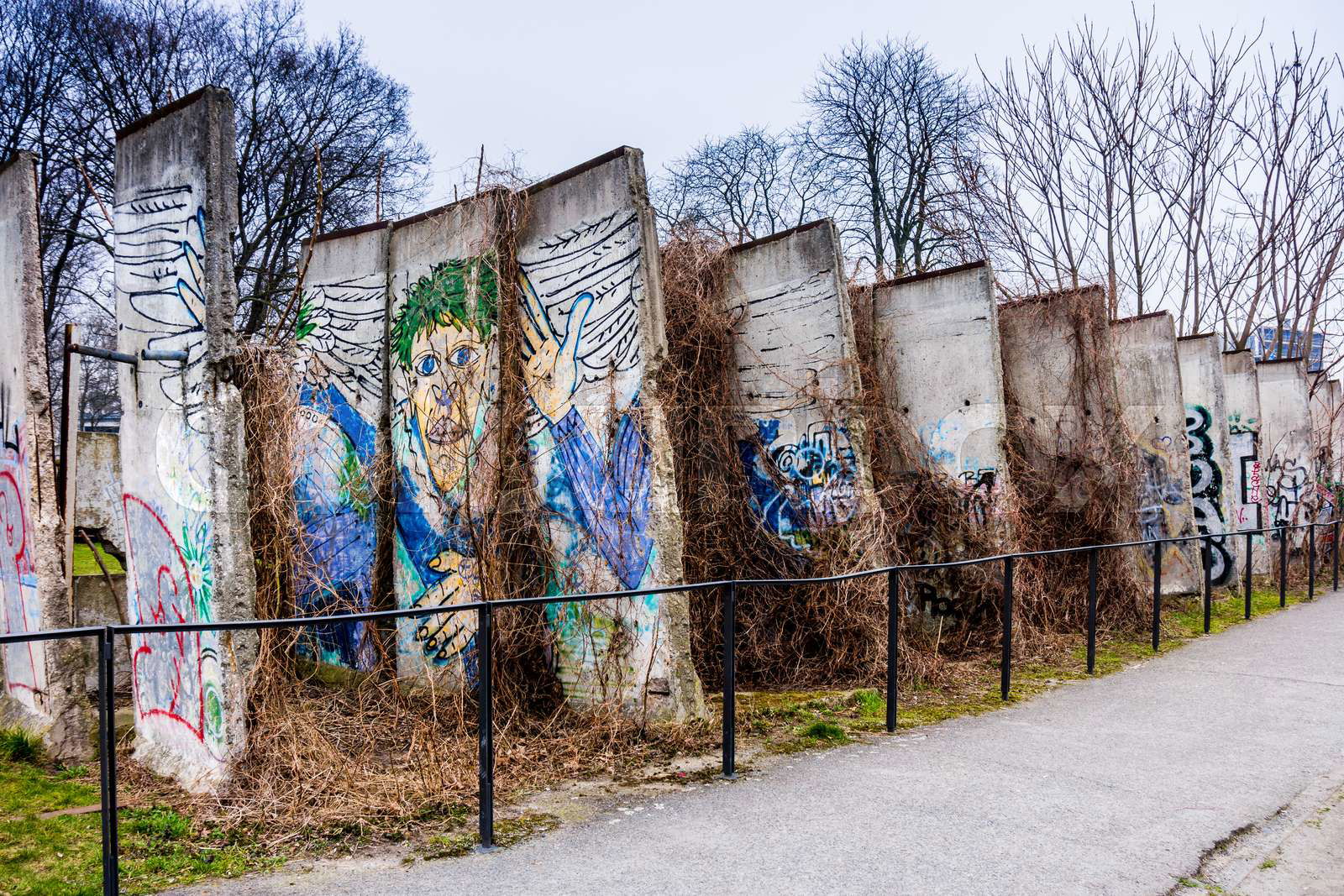 1280px-East_Side_Gallery_(