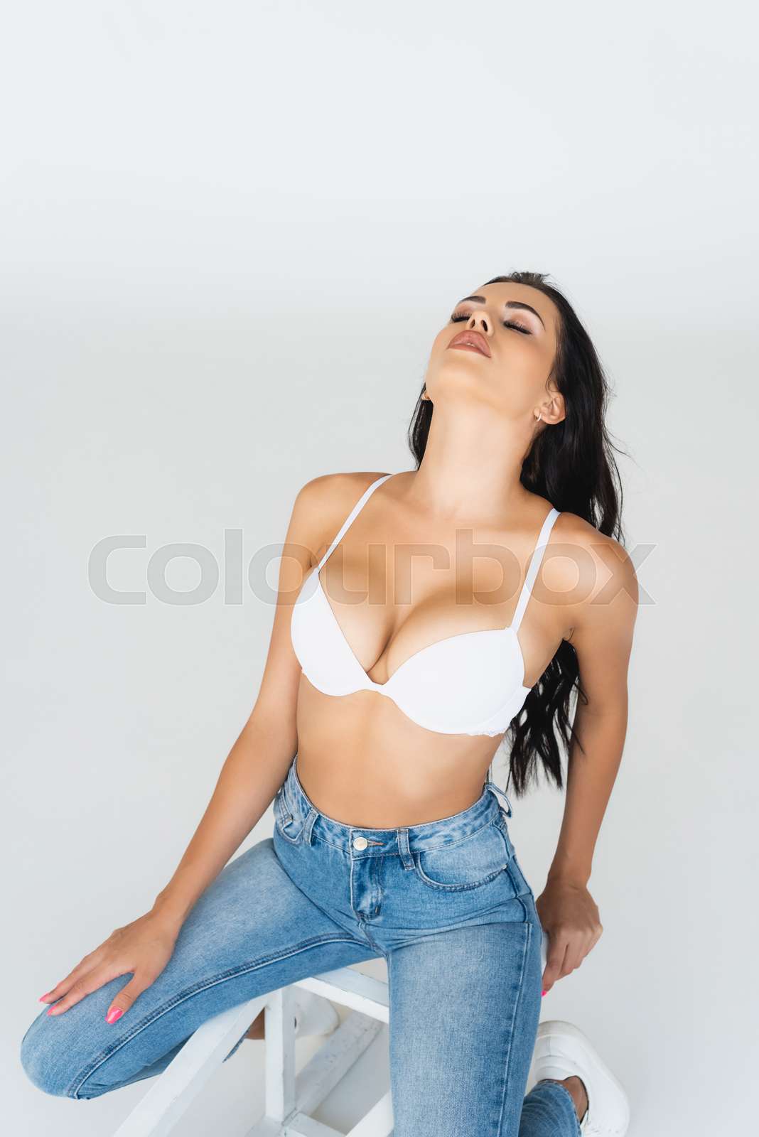 Sexy woman jeans deals